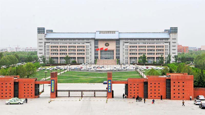 長城科工貿(mào)儀器走進鄭州大學化學實驗室