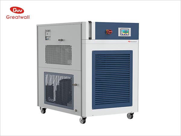 制冷加熱循環(huán)機(jī)選購(gòu)技巧